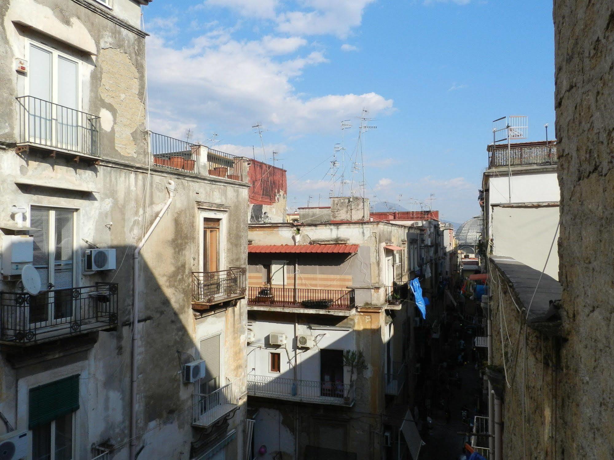 Mola 3* Naples